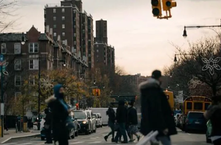 نیویورک اجازه‌ی رای دادن به مهاجران خارجی در انتخابات را داد