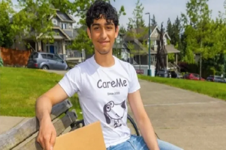 یک نوجوان ایرانی در ونکوور عشق به سگ‌ها را با کسب‌وکارش همراه کرده است