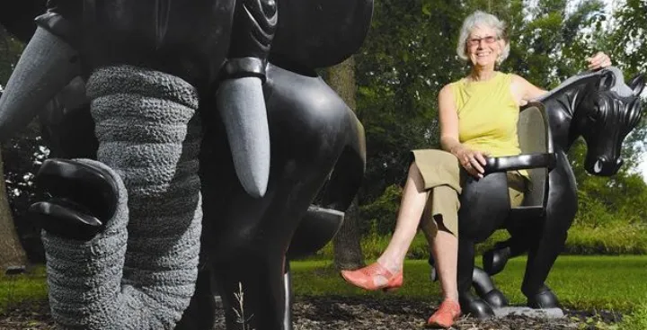 کانادایی زاده‌ی ایران که با هنر زیمباوه زندگی می‌کند