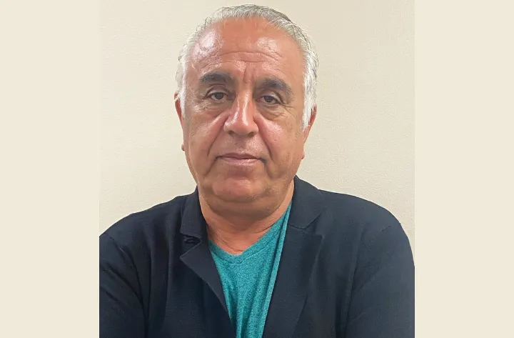 ذبیح ثبات سابق عضو تیم ملی بسکتبال افغانستان: بعد از پیروزی، رئیس جمهور، حامد کرزای مرا به کشورم دعوت کرد