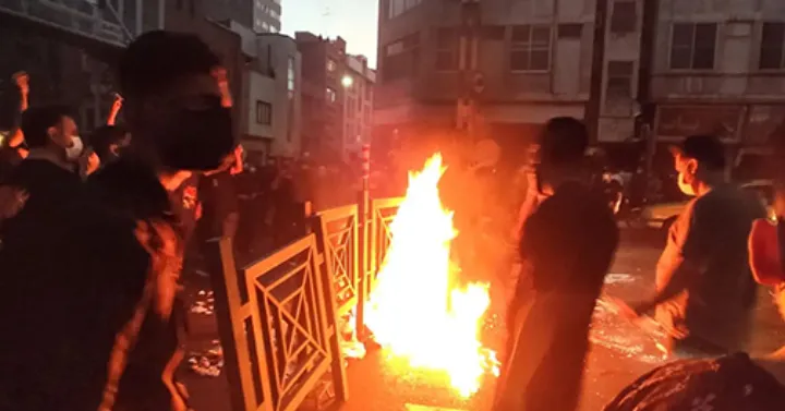 “بهار زنان” در ایران در حال شکل گرفتن است