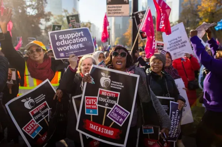 چرا کارکنان آموزش و پرورش انتاریو اعتصاب کردند؟
