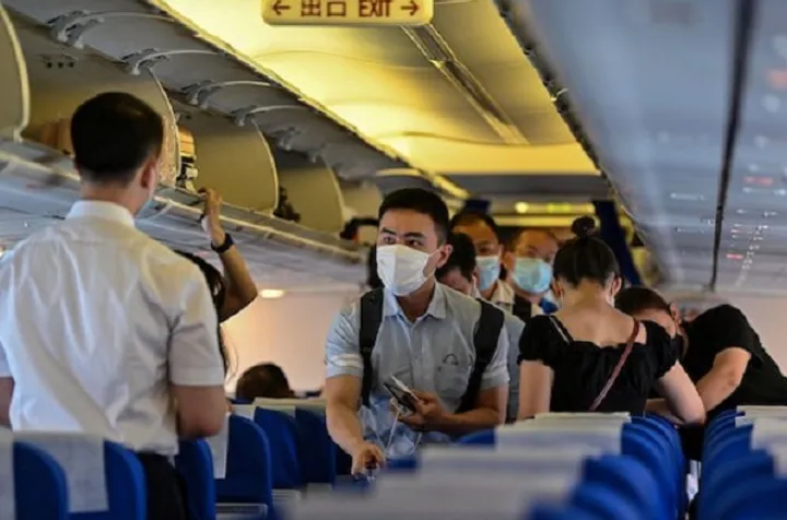 توصیه اکید مقامات فدرال به استفاده از ماسک در هواپیما و قطار