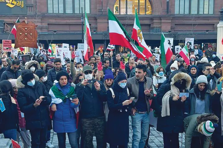 پرفورمنس اعتراضی جمعی در روز ۲۶ نوامبر