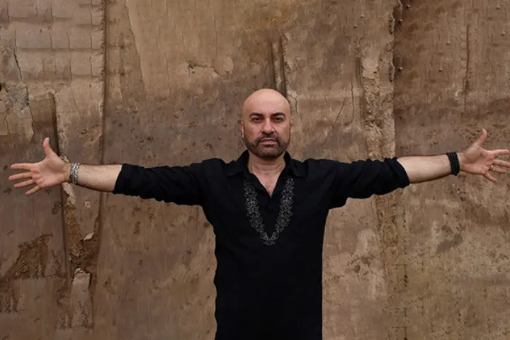 به بهانه نمایش «قسمت»، اثری از ساشار ظریف