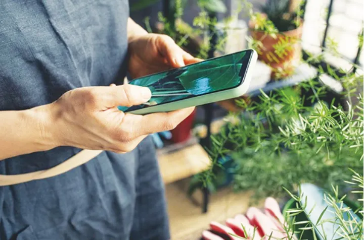 اپلیکیشنی برای شناخت و رسیدگی بهتر به گل‌ها و گیاهانی که در خانه دارید