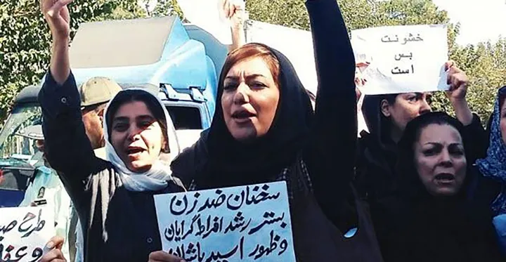 جنگیدن با سنت‌ها کار هر زنی نیست