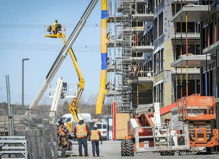 برنامه آموزشی همراه با حقوق برای ورود به بخش ساخت‌وساز کبک