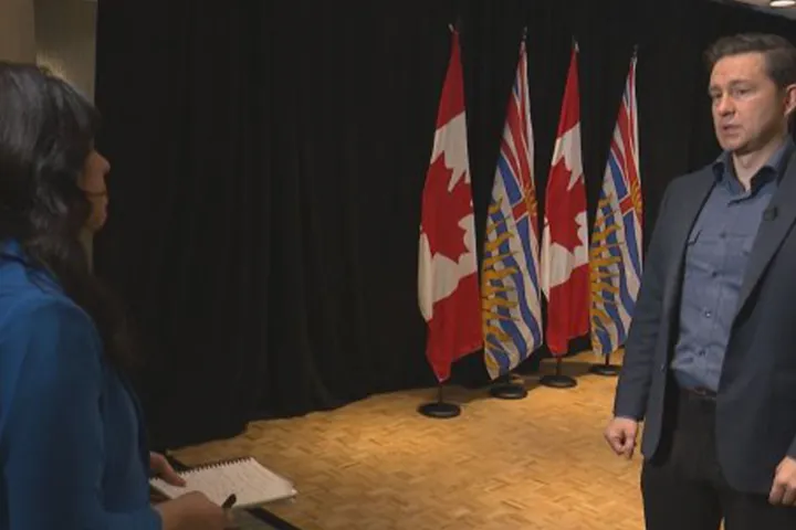 پوآلیور: عوامل جمهوری اسلامی را از کانادا بیرون بریزید!