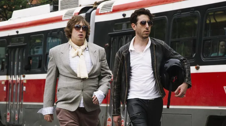 خودت باش؛ چالش‌برانگیز و مستقل