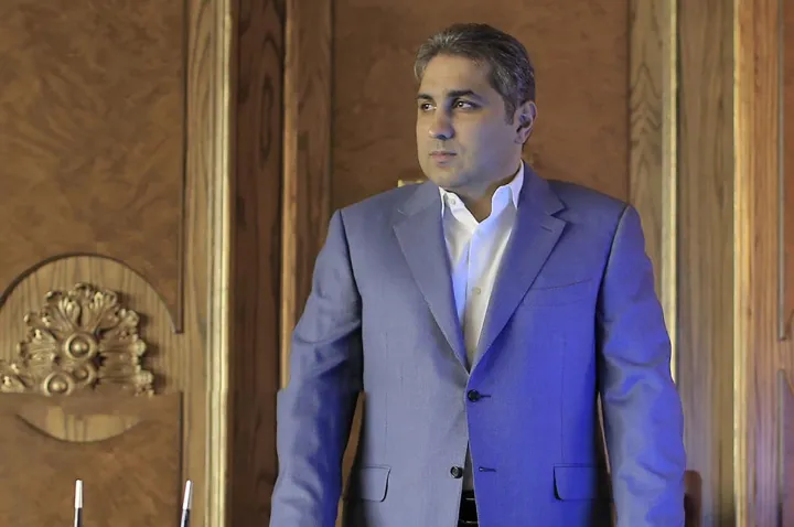 بازگشت یکی از متهمان اصلی پرونده «اکبر طبری» از کانادا به ایران