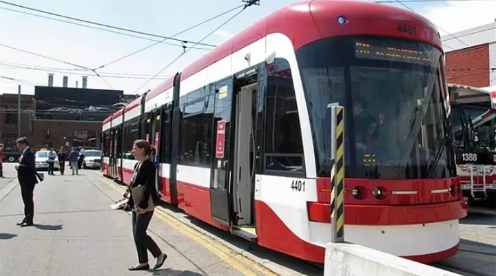 نظر کاربران ایرانی درباره وضعیت حمل‌ونقل عمومی کانادا