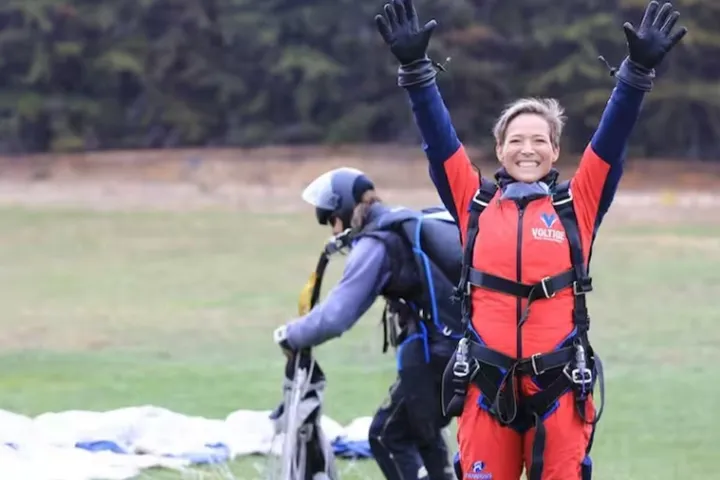 زن کبکی مبتلابه سرطان خون، نمی‌خواهد هیچ آرزویی بر دلش بماند