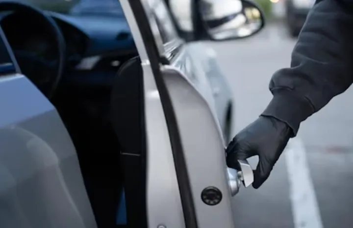 دولت برای مقابله با سرقت خودرو، خرید و فروش تجهیزات هک را ممنوع می‌کند