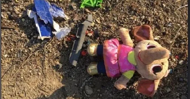 خلبان‌بازی، داستان کوتاه