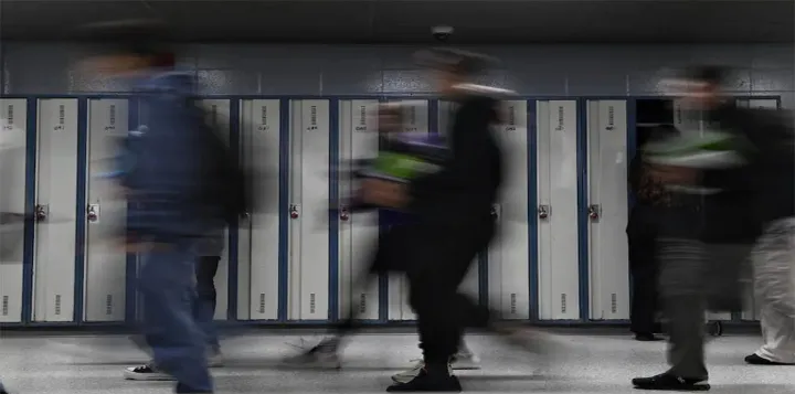 در دوره همه‌گیری، یک‌پنجم پسران دبیرستان‌های دولتی کبک ترک‌تحصیل کردند