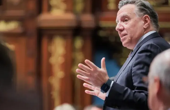 لوگو، ترودو را به برگزاری همه‌پرسی درباره مهاجرت تهدید کرد