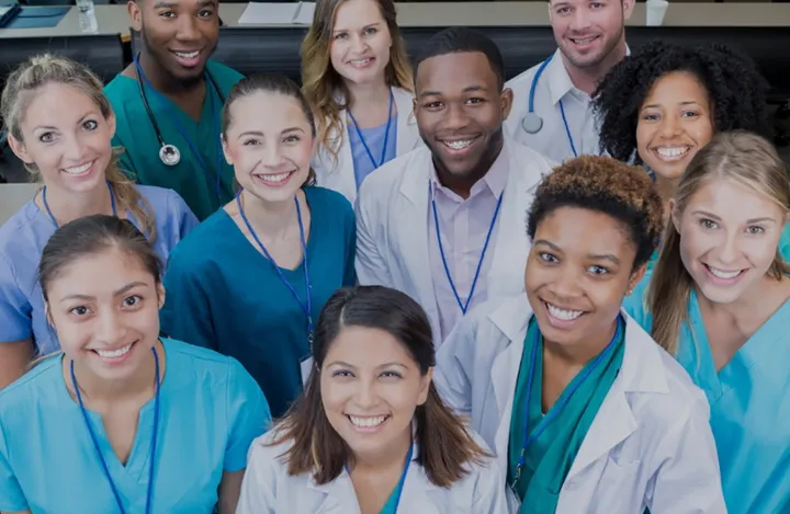 کمک‌هزینه «بیاموز و بمان» در انتاریو به دانشجویان رشته‌های پزشکی