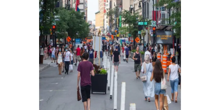 در تابستان مونترال را پای پیاده کشف کنید