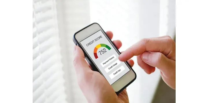 پاسخ ایرانیان کانادا به یک پرسش پرتکرار: چرا امتیاز اعتباری‌ام کاهش پیدا کرده است؟