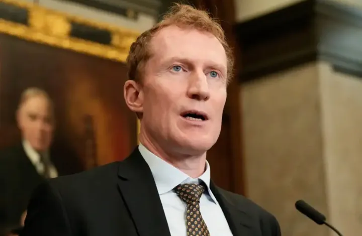 دولت فدرال شرایط پناهندگی گردشگران را سخت‌تر می‌کند