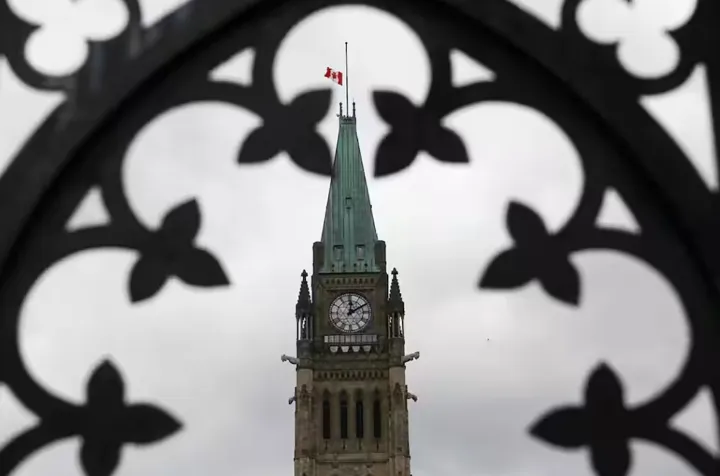 اکثر کانادایی‌ها معتقدند دولت فدرال پول‌های خود را بیش‌ازحد و بد خرج می‌کند