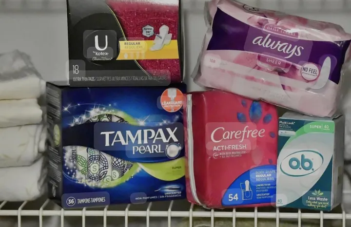بهبود دسترسی به محصولات قاعدگی رایگان در مدارس انتاریو