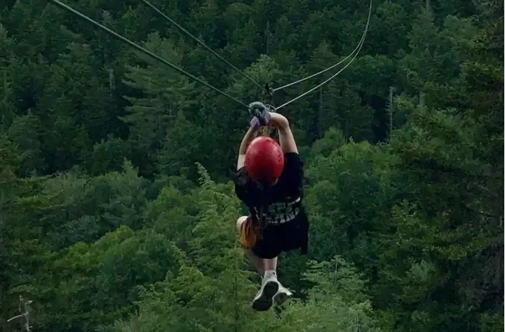 زیپ لاینی هیجان برانگیز در فضایی متفاوت در سه ساعتی مونترال