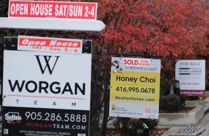 به‌رغم کاهش نرخ سود، فروشندگان و خریداران ملک همچنان مرددند