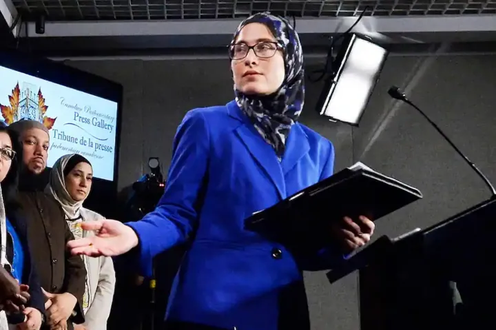 نماینده دولت فدرال در مبارزه با اسلام هراسی: باید استادان مسلمان بیشتری استخدام شوند!