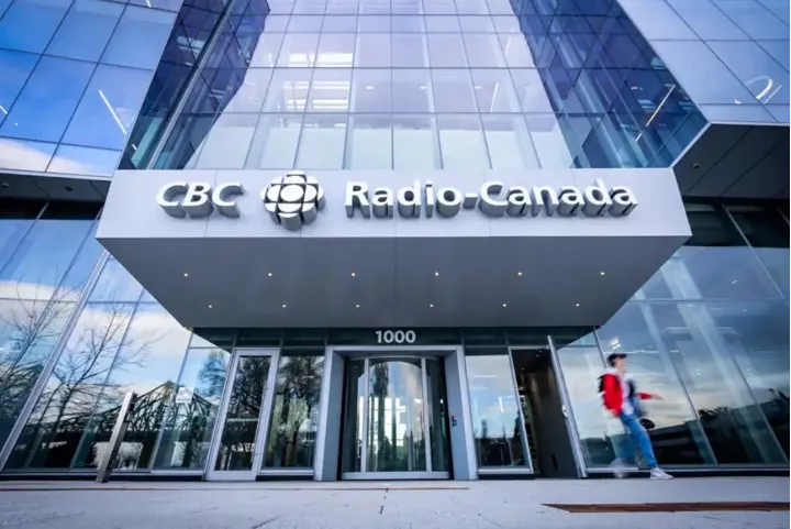 اکثر کانادایی‌ها با حفظ و حتی افزایش بودجه سی‌بی‌سی/رادیو کانادا موافق‌اند