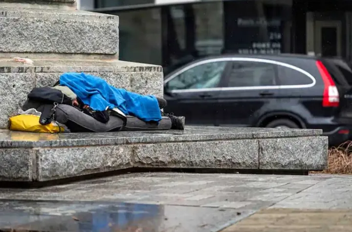 رشد انفجاری تماس مونترالی‌ها با ۳۱۱ در ارتباط با بی‌خانمان‌ها و معتادان