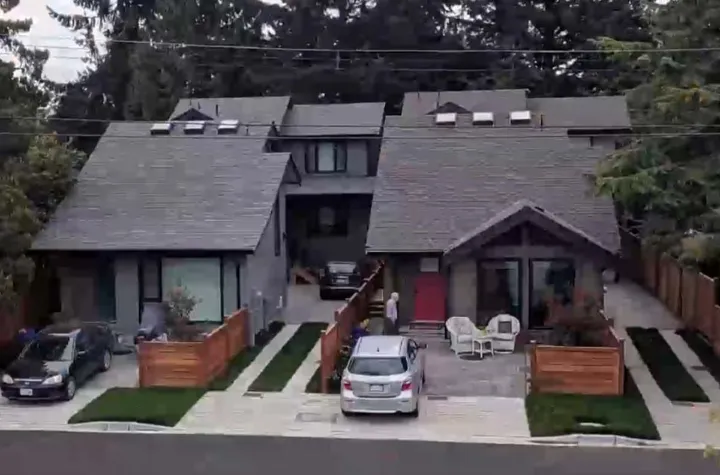 چهار نسل در یک قطعه زمین: راه‌حل خلاقانه‌ی خانواده‌ی کانادایی برای رویارویی با بحران مسکن