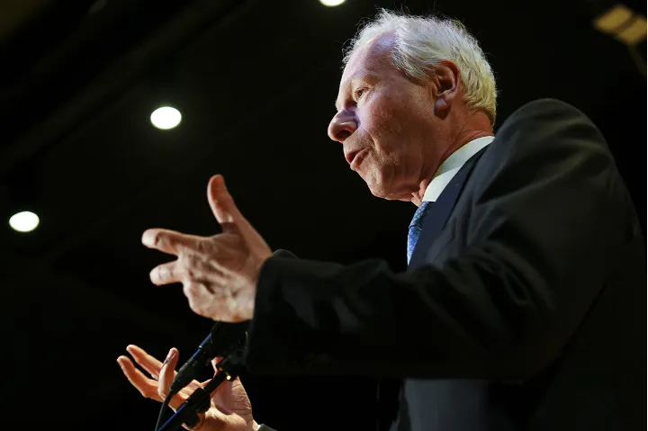 استفان دیون سفیر کانادا در فرانسه: تهدید‌های ترامپ نقض قوانین بین‌المللی است