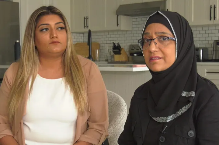 اجبار زن محجبه به کشف حجاب در فرودگاه تورنتو: احساس تحقیر داشتم