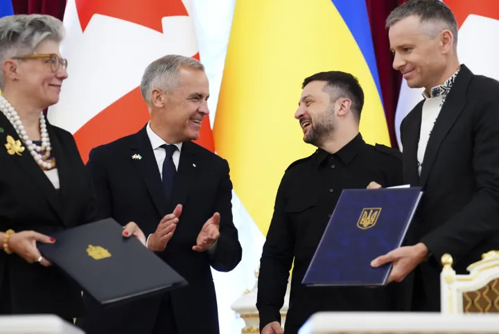 مارک کارنی در کیف: ارسال نیروهای نظامی کانادا به اوکراین منتفی نیست